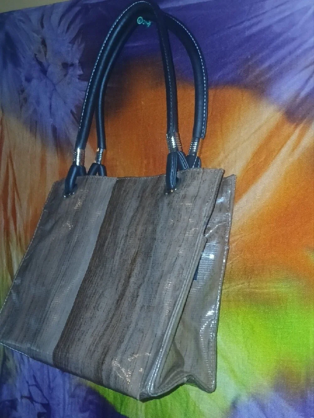 Fleebags Oil Cloth Faux-Wood Tote W/ Gingham Interior
